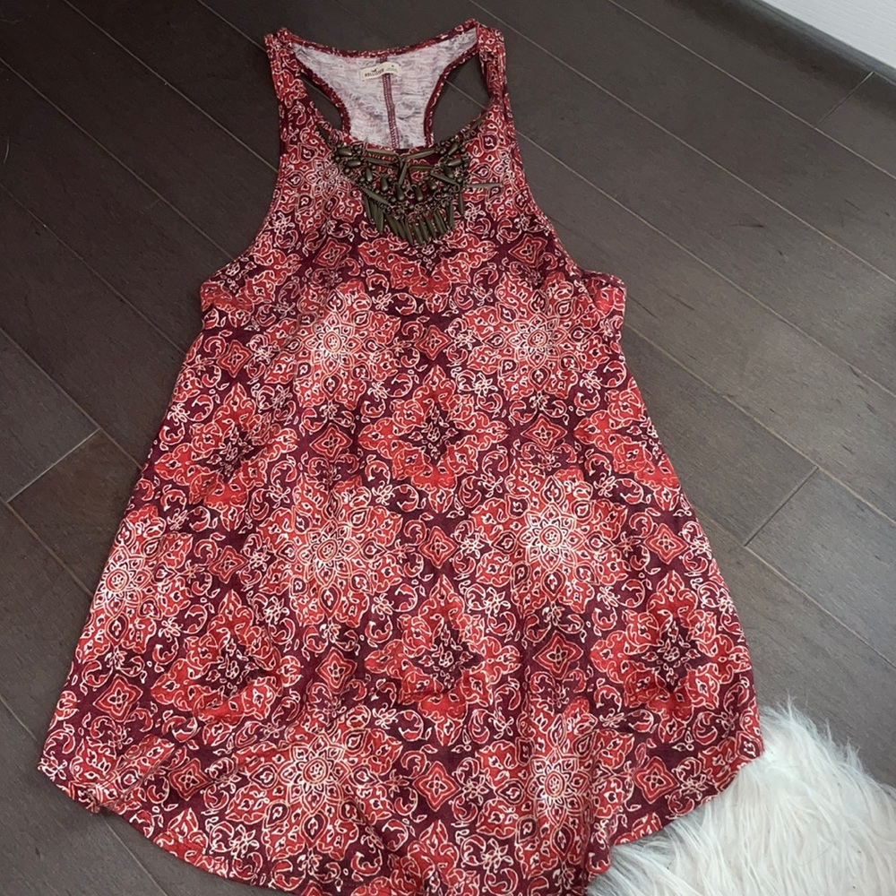 Hollister top with attached necklace
